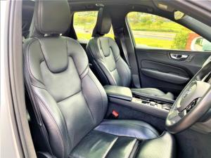 Volvo XC60 D4 AWD Inscription - Image 8