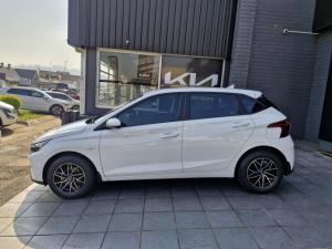 Hyundai i20 1.4 Motion auto - Image 3