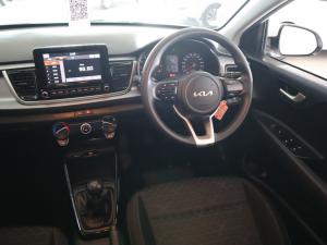 Kia Rio hatch 1.2 LS - Image 10