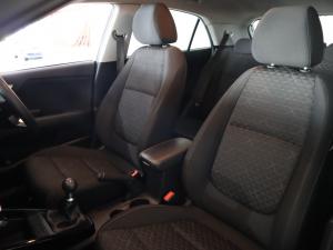 Kia Rio hatch 1.2 LS - Image 11