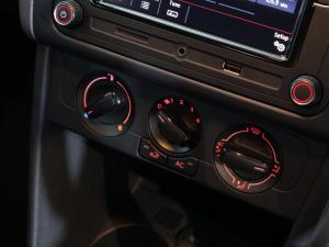 Volkswagen Polo Vivo hatch 1.4 Comfortline - Image 15