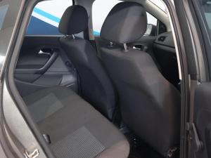 Volkswagen Polo Vivo hatch 1.4 Comfortline - Image 16