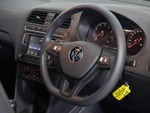 Volkswagen Polo Vivo hatch 1.4 Comfortline - Image 17