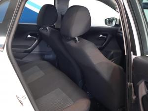 Volkswagen Polo Vivo hatch 1.6 Comfortline auto - Image 19