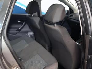 Volkswagen Polo Vivo hatch 1.6 Comfortline auto - Image 18
