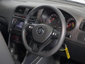 Volkswagen Polo Vivo hatch 1.6 Comfortline auto - Image 19