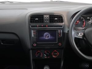 Volkswagen Polo Vivo hatch 1.6 Comfortline auto - Image 21