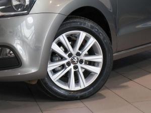 Volkswagen Polo Vivo hatch 1.6 Comfortline auto - Image 6