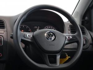 Volkswagen Polo Vivo hatch 1.6 Comfortline auto - Image 15