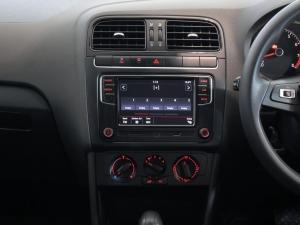 Volkswagen Polo Vivo hatch 1.6 Comfortline auto - Image 18