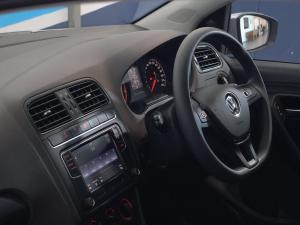 Volkswagen Polo Vivo hatch 1.6 Comfortline auto - Image 22