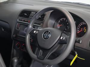 Volkswagen Polo Vivo hatch 1.6 Comfortline auto - Image 15