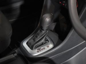 Volkswagen Polo Vivo hatch 1.6 Comfortline auto - Image 17