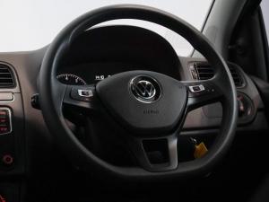 Volkswagen Polo Vivo hatch 1.6 Comfortline auto - Image 20