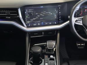 Volkswagen Touareg V6 TDI Executive R-Line - Image 17