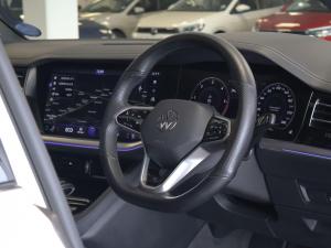Volkswagen Touareg V6 TDI Executive R-Line - Image 19