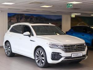 Volkswagen Touareg V6 TDI Executive R-Line - Image 2