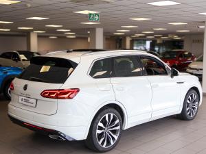 Volkswagen Touareg V6 TDI Executive R-Line - Image 7