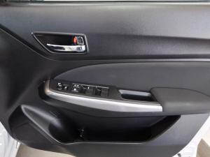 Suzuki Swift 1.2 GLX manual - Image 18
