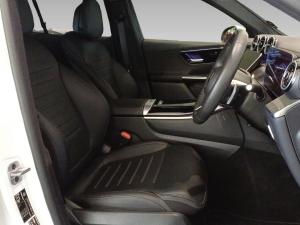 Mercedes-Benz GLC GLC300d 4Matic Avantgarde - Image 13