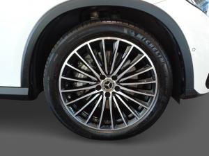 Mercedes-Benz GLC GLC300d 4Matic Avantgarde - Image 15