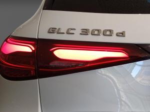 Mercedes-Benz GLC GLC300d 4Matic Avantgarde - Image 19