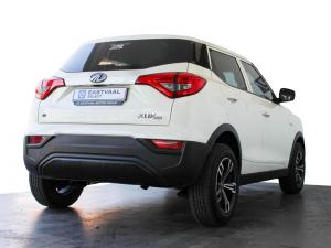 Mahindra XUV300 1.2T W4 SE - Image 10