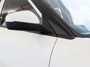 Mahindra XUV300 1.2T W4 SE - Image 11