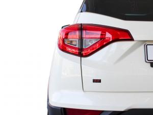 Mahindra XUV300 1.2T W4 SE - Image 6