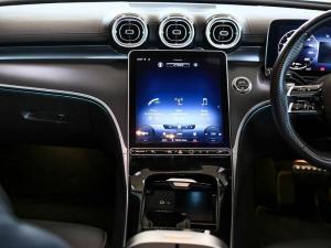 Mercedes-Benz C-Class C200 Avantgarde - Image 14
