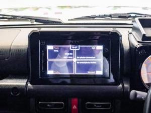 Suzuki Jimny 1.5 GLX AllGrip 3-door manual - Image 9