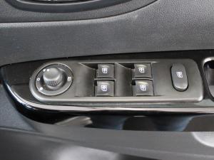 Renault Captur 88kW turbo Dynamique auto - Image 14