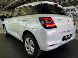 Suzuki Swift 1.2 GL+ auto - Image 2