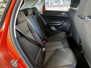 Volkswagen Polo hatch 1.0TSI Life manual - Image 10