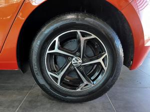 Volkswagen Polo hatch 1.0TSI Life manual - Image 5