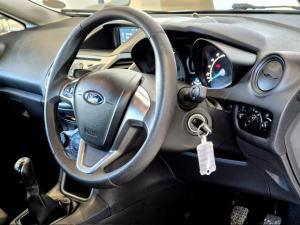 Ford Fiesta 5-door 1.4 Ambiente (aircon+audio) - Image 11