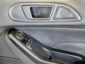 Ford Fiesta 5-door 1.4 Ambiente (aircon+audio) - Image 14