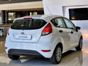 Ford Fiesta 5-door 1.4 Ambiente (aircon+audio) - Image 9