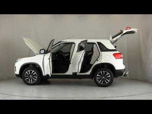 Suzuki Vitara Brezza 1.5 GLX - Image 11