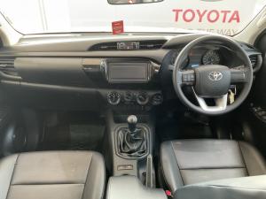 Toyota Hilux 2.4GD-6 double cab 4x4 SR - Image 6