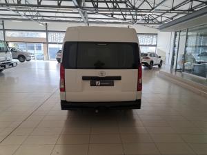 Toyota Quantum 2.8 SLWB panel van - Image 5