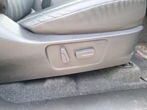 Isuzu mu-X 3.0TD LSE - Image 19
