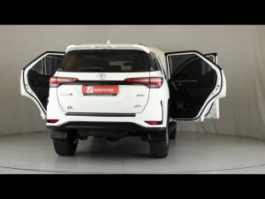Toyota Fortuner 2.4GD-6 4x4 - Image 9