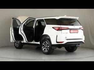 Toyota Fortuner 2.4GD-6 4x4 - Image 10