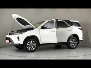 Toyota Fortuner 2.4GD-6 4x4 - Image 12