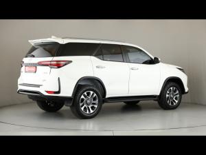 Toyota Fortuner 2.4GD-6 4x4 - Image 2