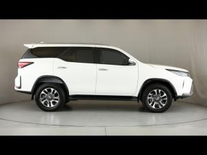 Toyota Fortuner 2.4GD-6 4x4 - Image 3