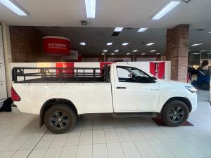 Toyota Hilux 2.4GD-6 single cab Raider manual - Image 4