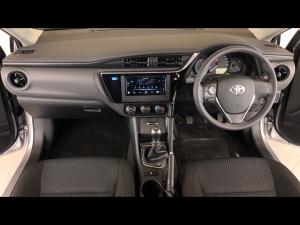 Toyota Corolla Quest 1.8 Plus manual - Image 8