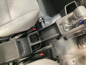 Toyota Land Cruiser 79 2.8GD-6 double cab - Image 10